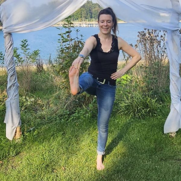 Ashtanga Yoga Pose am See